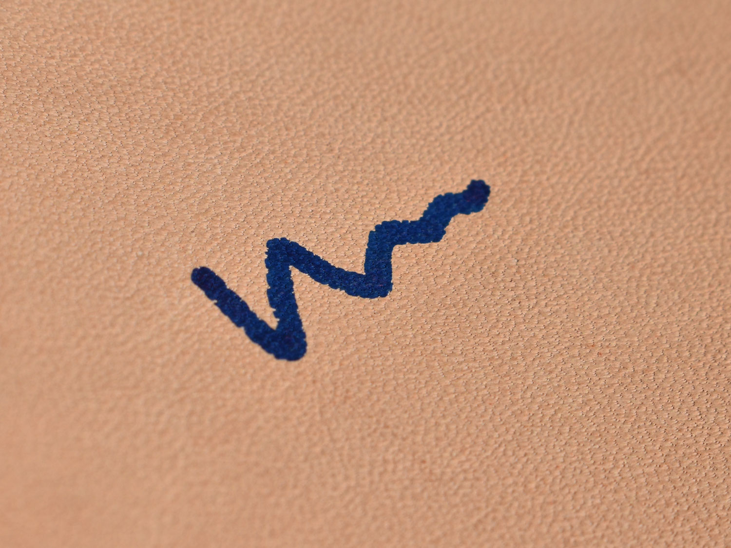 How to Remove Ink from Leather